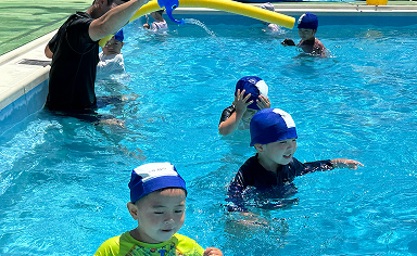 プールあそびの画像