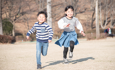 自発的に行動できる子どもへの画像